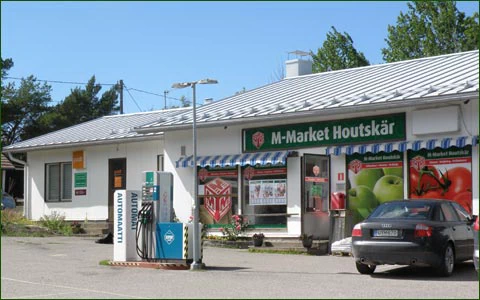 Kirjaisten veneasema / Pikku-Nauvon etelärannalla